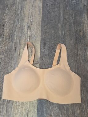 knix Seamless Beige Wireless Bra